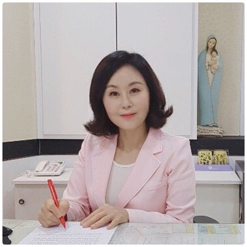 진료실 책상에서